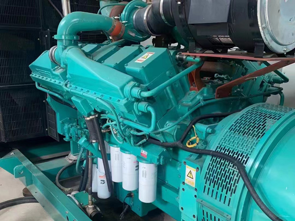 镇赉更换100kW柴油发电机组机油时，需要注意哪些事项？